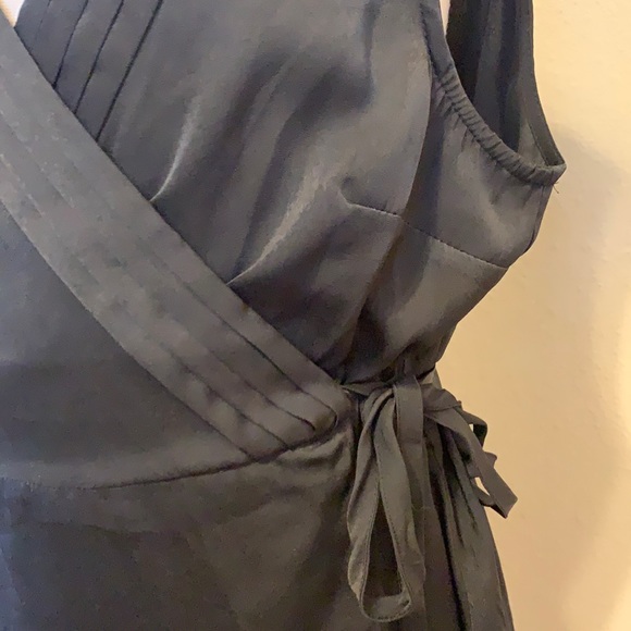 MODCLOTH Black Sleeveless Silky Wrap Blouse - Picture 3 of 5